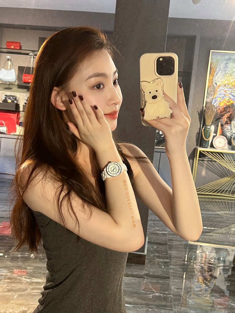 CHANEL J12 COLLECTION H5705 WATCH 2